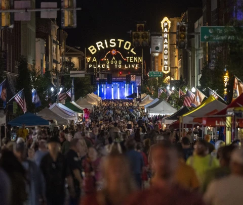 Hero Display Image   – provided by Earl Neikirk