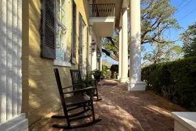 Anchuca Historic Mansion and Inn  | Anchuca Historic Mansion and Inn |   – provided by Mississippi