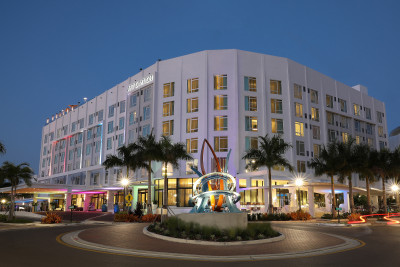 Hero Display Image   – provided by Visit Sarasota