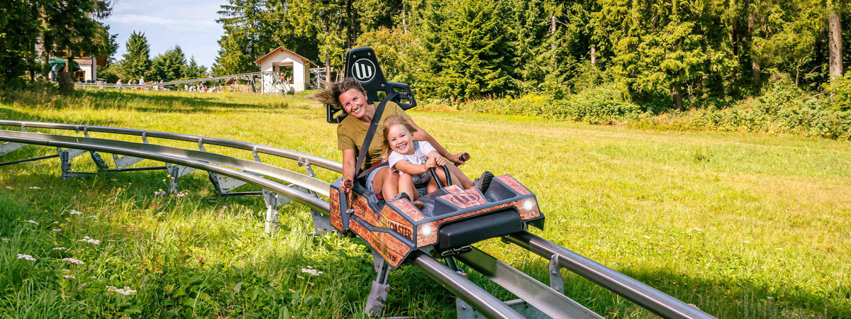 Apache Alpine Coaster im Sunrise park Resort in Greer, Arizona