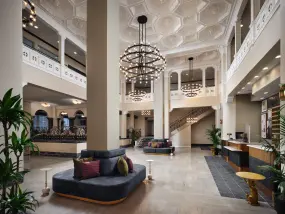 Hero Display Image   – provided by Visit Florida