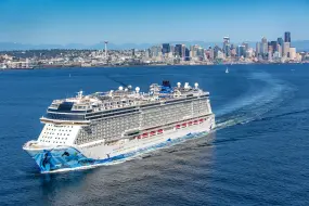 Die NCL Bliss verlässt Seattle (c) Port of Seattle  | Die NCL Bliss verlässt Seattle (c) Port of Seattle |   – (c) Port of Seattle