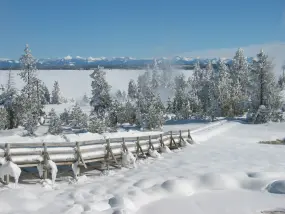 Yellowstone im Winter _ Winterwunderland  | Yellowstone im Winter _ Winterwunderland |   – provided by The Great American West / C. Kolmann