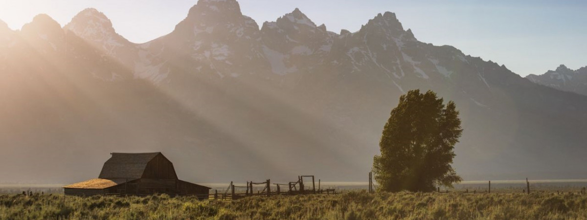 Die markanten Zacken der Grand Teton Mountain Range