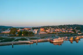 Hero Display Image   – provided by Missouri Division of Tourism