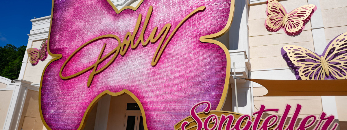 The Dolly Parton Experience- Songteller (c) Tennessee Tourism